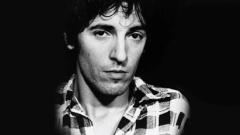 Bruce Springsteen, la sua città natale lo celebra con una grande mostra dal titolo His Hometown