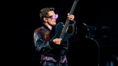 Coronavirus, Muse: Matt Bellamy ha registrato un  nuovo singolo in quarantena! Ascolta qui Tomorrow’s World