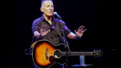 Bruce Springsteen torna a Broadway e parla sull'accusa di guida in stato di ebbrezza: "Mi hanno trattato come un criminale". Guarda le foto