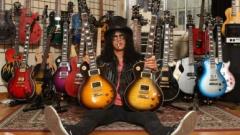 Slash: "Ho più di 400 chitarre, ma la mia preferita è la copia di una Les Paul del '59. La uso da Appetite"