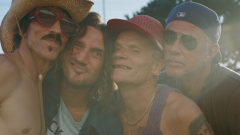 Red Hot Chili Peppers, pubblicato il nuovo inedito Poster Child. Ascoltalo qui e guarda il video
