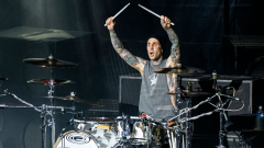 Blink-182, Travis Barker: "L'operazione è andata bene. Posso continuare a fare ciò che più amo"