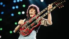 Jimmy Page, la sua villa "infestata" in Scozia apre al pubblico. Scopri l'inquietante storia