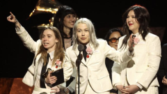 Grammy Awards: tre riconoscimenti per le boygenius, due per i Paramore e uno per i Metallica. Guarda i video