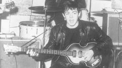 Paul McCartney ha ritrovato il basso rubato nel 1972. Ci registrò i primi due album dei Beatles. Scopri la storia