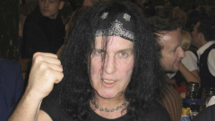 AC/DC, Dave Evans (il primo cantante della band): "Io sono migliore di Bon Scott e Brian Johnson"