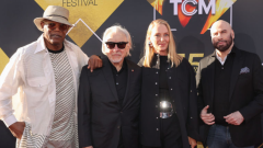 Pulp Fiction, le reunion del cast per i 30 anni: l'omaggio a Bruce Willis, Guarda il video