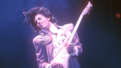 Purple Rain: dal successo in radio alla conquista dell'Oscar, la vera storia del malinconico capolavoro di Prince