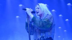 Linkin Park: chi è Emily Armstrong, la nuova cantante scelta dalla band. Scopri la sua storia
