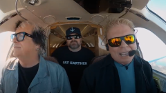 The Offspring, Dexter Holland: "La mia prima passione è l'aviazione. Da ragazzo volevo fare il pilota"