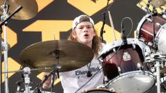 Foo Fighters, Shane Hawkins ha svelato qual era la vera canzone preferita da suonare del padre Taylor (e non è "Aurora")