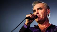 Morrissey ha pubblicato online un concerto integrale del 2024 (con quattro brani inediti). Guardalo qui