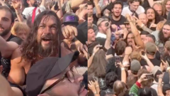 Jason Momoa racconta il mosh pit durante il set dei Pantera a Birmingham: "È stata una delle cose più divertenti della mia vita"