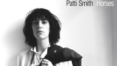 Patti Smith: annunciata la ristampa di Horses per celebrare i 50 anni del leggendario album! 