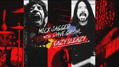 Mick Jagger pubblica il nuovo inedito Eazy Sleazy registrato insieme a Dave Grohl. Ascoltalo qui e guarda il video