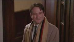 Robin Williams - L'attimo fuggente (O capitano, mio capitano)