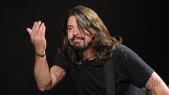 Dave Grohl parla della sua prima canzone: "Sembravo una ragazza"