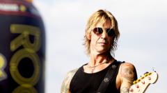 Guns N' Roses, Duff McKagan ha sofferto di attacchi di panico: “Ho cercato di curarmi con tonnellate di alcol a 20 anni”