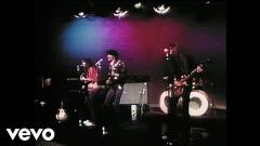 Thin Lizzy - The Boys Are Back In Town
