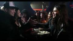 La band dei figli di Slash, Robert Trujillo e Scott Weiland ha pubblicato il brano "All Black" con il primo videoclip ufficiale