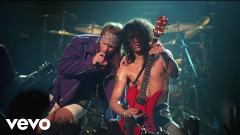 Guns N' Roses, pubblicata una nuova versione live di You Could Be Mine. Guarda il video (in 4K)