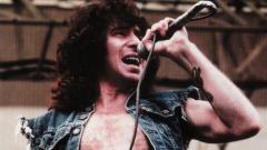 AC/DC, all’asta una lettera di Bon Scott del 1978. Guarda le foto