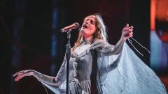 Florence + The Machine - Foals: guarda le foto più belle e la scaletta del concerto a IDays Milano Coca Cola