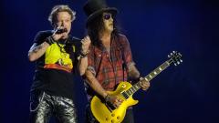 Guns N' Roses: guarda le foto più belle del concerto a Glastonbury (con anche Dave Grohl)!