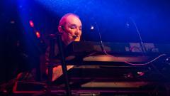 Coronavirus, è morto Dave Greenfield, tastierista dei The Stranglers. Il ricordo del mondo del rock