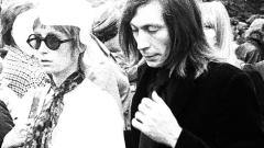 The Rolling Stones: è morta Shirley Watts, moglie di Charlie Watts. Guarda le foto insieme al batterista della band