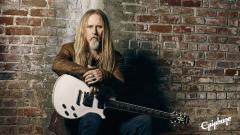 Jerry Cantrell: vinci la sua chitarra autografata. Scopri come partecipare 
