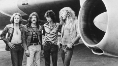 Led Zeppelin, la storia del leggendario Starship: tutti gli eccessi e le stranezze dell'aereo più rock di sempre