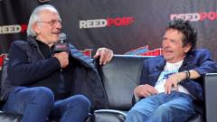 Ritorno al Futuro, la commovente reunion tra Michael J. Fox e Christopher Lloyd a New York. Guarda il video