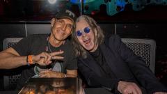 Ozzy Osbourne, la prima apparizione pubblica dopo l'operazione al Comic-Con di San Diego. Guarda il video