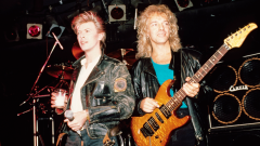 La storia di quella volta che David Bowie salvò la vita a Peter Frampton 
