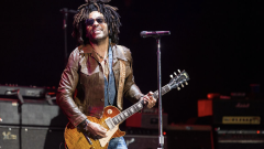 Lenny Kravitz: "Ecco il mio segreto per restare in forma a 56 anni!"
