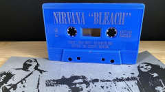 Nirvana, Bleach sarà ristampato in cassetta (blu) in edizione limitata