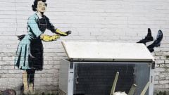 Banksy: guarda la foto della sua ultima opera intitolata Mascara di San Valentino