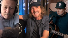 Metallica, Eddie Vedder e Billy Corgan si sono esibiti nel concerto tributo agli Alice In Chains. Guardalo qui in versione integrale