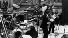 The Beatles: il film "Get Back" di Peter Jackson conterrà l'esibizione integrale sul tetto del 1969