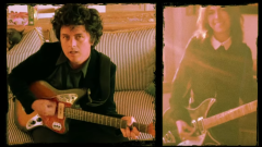 Coronavirus, Billie Joe Armstrong ha registrato un'altra canzone a casa per i fan in quarantena. Ascolta qui Manic Monday