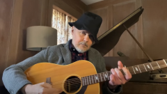 Coronavirus, la performance acustica di Billy Corgan in quarantena da casa. Guarda il video