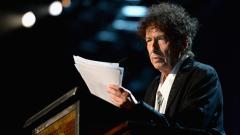 Bob Dylan, il nuovo tour sarà senza smartphone: "riportiamo la musica al centro dell'esperienza live"