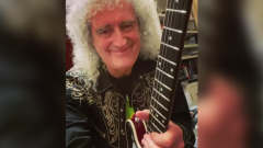 Coronavirus, Brian May insegna a suonare l’assolo di We Will Rock You: “Quando l’ho composto volevo infrangere tutte le regole”