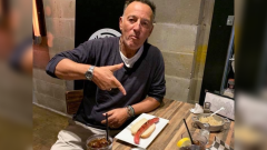 Bruce Springsteen, 71 anni, racconta i segreti della sua incredibile forma fisica: “Al 90% è merito della dieta”