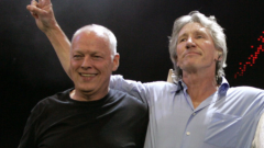 Pink Floyd, la storia di Comfortably Numb. La genesi perfetta nata da un litigio tra Roger Waters e David Gilmour
