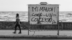 "Mi manchi come un concerto", lo scatto simbolo della speranza nella musica al tempo del Covid-19