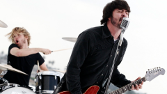 Dave Grohl, la storia della chitarra che cambiò per sempre la sua vita: "l'ho usata in ogni mio disco"