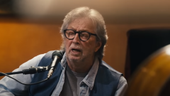 Eric Clapton ha pubblicato Black Magic Woman, registrata per il nuovo album acustico The Lady In The Balcony. Guarda il video