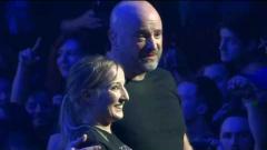 Disturbed: il frontman David Draiman interrompe un concerto per salvare una ragazza dal pogo. Guarda il video